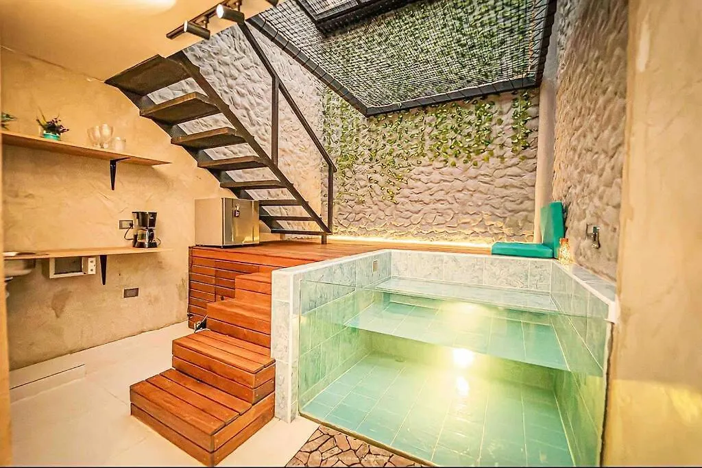 Provenza Apartment - Private Jacuzzi - Lleras Park Medellín